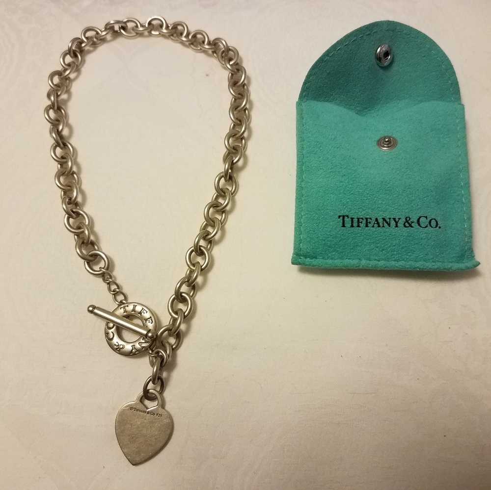 Tiffany's toggle necklace